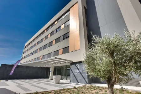 Livensa Living Studios Madrid Alcobendas Отели рядом с достопримечательностью «National Museum of Science and Technology»