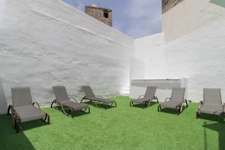 La Bussola Отели в г. Мадроньяль