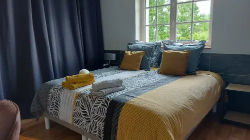 Villa Maëlla, Gîtes et Chambres d'hôtes, en Normandie. Petit-déjeuner compris Hôtels à : L'Aigle