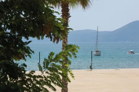 Hotel Brooklyn Vlore Отели рядом с достопримечательностью «Vlora Old Town»