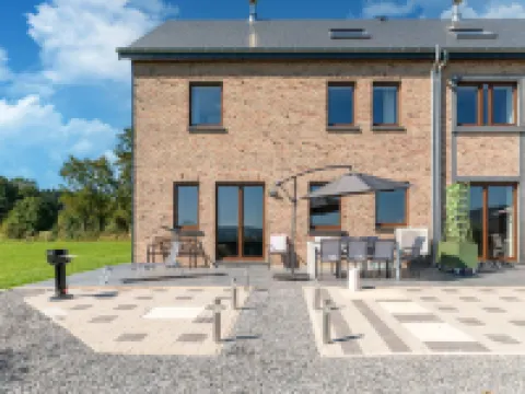 スペーシャスホーム イン スタヴロ