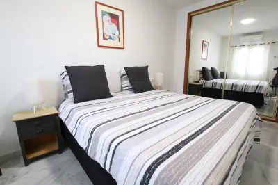 1 Bed-4 Guests-AirCon-Parking-Golf