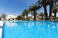 Praia da Lota Resort – Beachfront Hotel Hotels in Altura