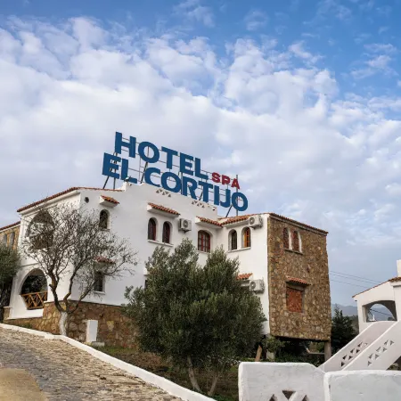 Resort Hotel El Cortijo & Spa