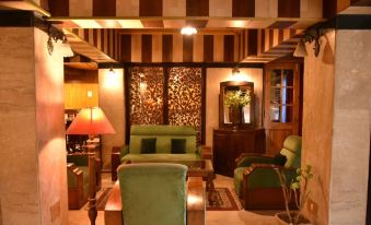 Hotel Akbar at Dal Lake Ghat Number 1