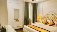 Gold Hotel Luxury Hotels in Tu Son