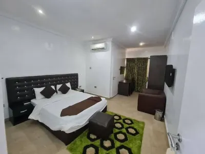 Rolak Hotel and Suites Hotels in Ijebu Ode
