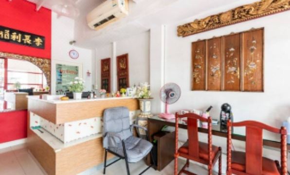 1137 Hostel