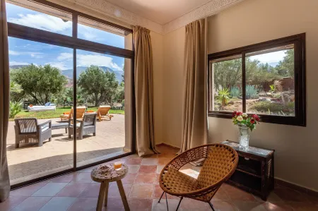 Atlas Luxury Garden Отели в г. Ань