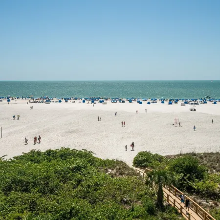 Immaculate Direct Gulf Front 3 Bedroom Condo - Gullwing 505 Condo