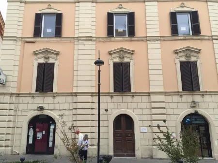 Palazzo Alibrandi Отели рядом с достопримечательностью «Civitavecchia Port»