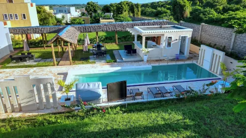 TB 15 Hotels in Vipingo