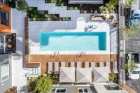 Luxury Apartments by Hyatus Boston Somerville - Rooftop Pools