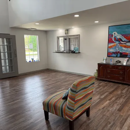 Brentwood Inn & Suites