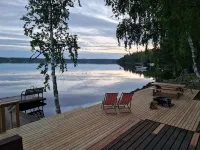Cozy 4BR Lakeside Cottage with Sauna