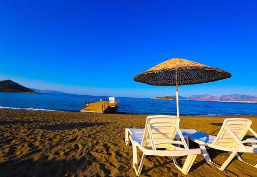 5. 아크로터 호텔 ..