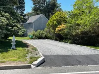 Coastal Cottage with Stunning Outdoor Shower - Spacious and Comfortable Retreat