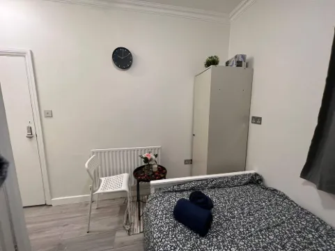 離Acton Central站很近的可愛公寓