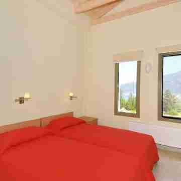 Villa Irineos With 2 Bedrooms and 3 Bathrooms Rooms
