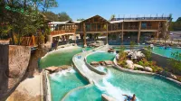 Riverfront Escape with Fire Pit and Kayak - Bright and Inviting Retreat Отели в г. Комаль