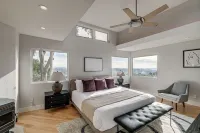 Stunning Del Mar Home w/ Deck - 1 Mile to Beach