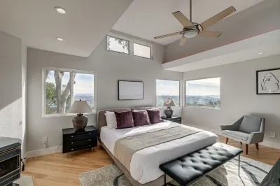 Stunning Del Mar Home w/ Deck - 1 Mile to Beach