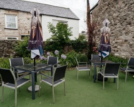 The Snooty Fox Pub Hotel di Carnforth