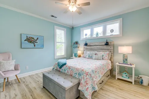 The Mermaid Cottage! Centrally Located, Pool, and Loaded with Extras!