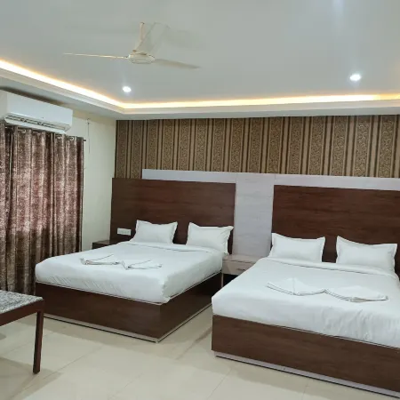 Hotel Rajwada Palace