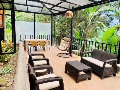 帶按摩浴缸的山間木屋 酒店