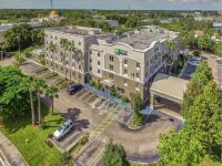 Holiday Inn Express & Suites CLEARWATER/US 19 N by IHG Hotels in Clearwater