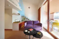 Loom Athens - 4 ดาว