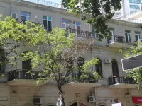 1883 Boutique Hotel Các khách sạn gần 28 Tháng Năm
