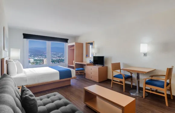 圖斯特拉古鐵雷斯都市快捷酒店