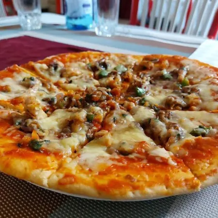 Siaya White Hotel