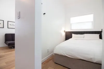 Modern Luxury Tiny Home - Walk to the Beach!