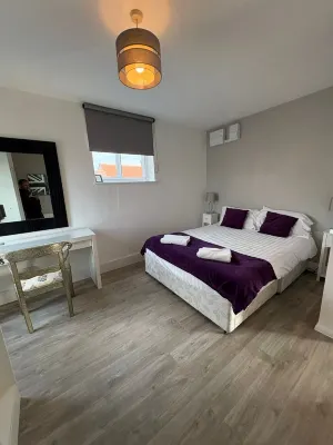 2 Bedroom City Centre Apartment Hotels near St Albans City Railway Station