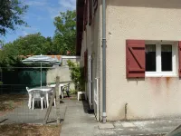 Two-room apartment ideally located 200 m from the ocean, 900 m from downtown
