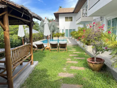 New Seahorse Residence Отели рядом с достопримечательностью «Guan-Yu Koh Samui Shrine»