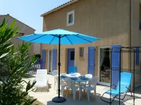 air-conditioned villa T3 garden terrace in holiday village pool 01/05 to30 / 09