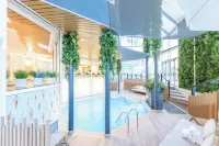 MERCURE GRENOBLE CENTRE PORTE DES ALPES - Pool