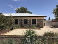 Cute and Cosy II - Events - Workers - Getaways Hotels in Murray Bridge