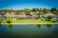 Spacious 5-bedroom house with WiFi and AC in superb Fort Lauderdale Hotels near Central Broward Park & Broward County Stadium