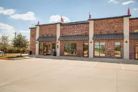 4bd/4bath w/ Community Pool & Beach Volleyball - 6mins to Kyle Field