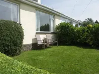 Beautiful, Well-Equipped Bungalow, Sleeps 5
