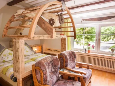 Family-friendly apartments in the southern Sauerland Hotels near Brudertreue Denkmal