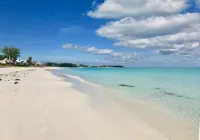 Rising Tides Beach Villa, Great Harbour Cay