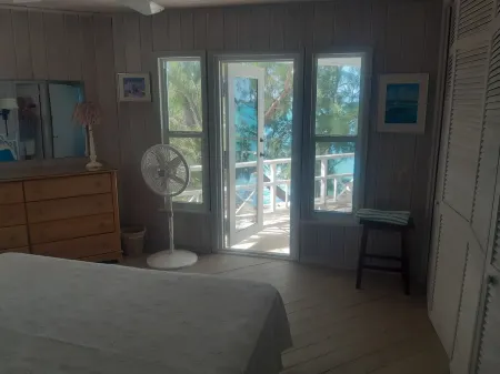 The feeling of an Island apart, surrounded by water! Convenient location.