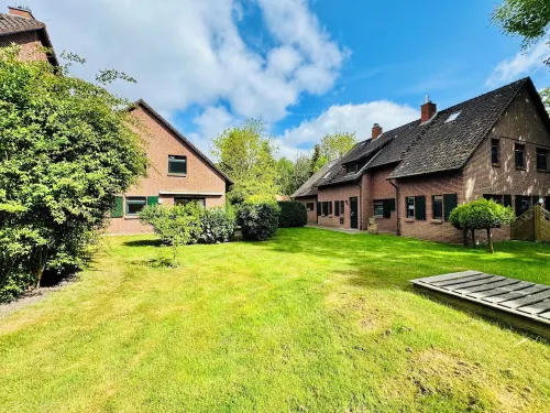 High-quality vacation home with large garden in TOP location! 6 pers. dogs welcome