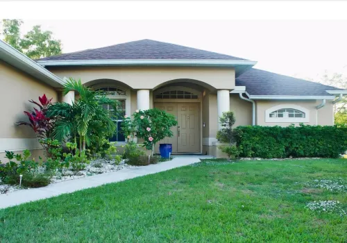 Florida Sunset by the lake Hoteles en Lehigh Acres